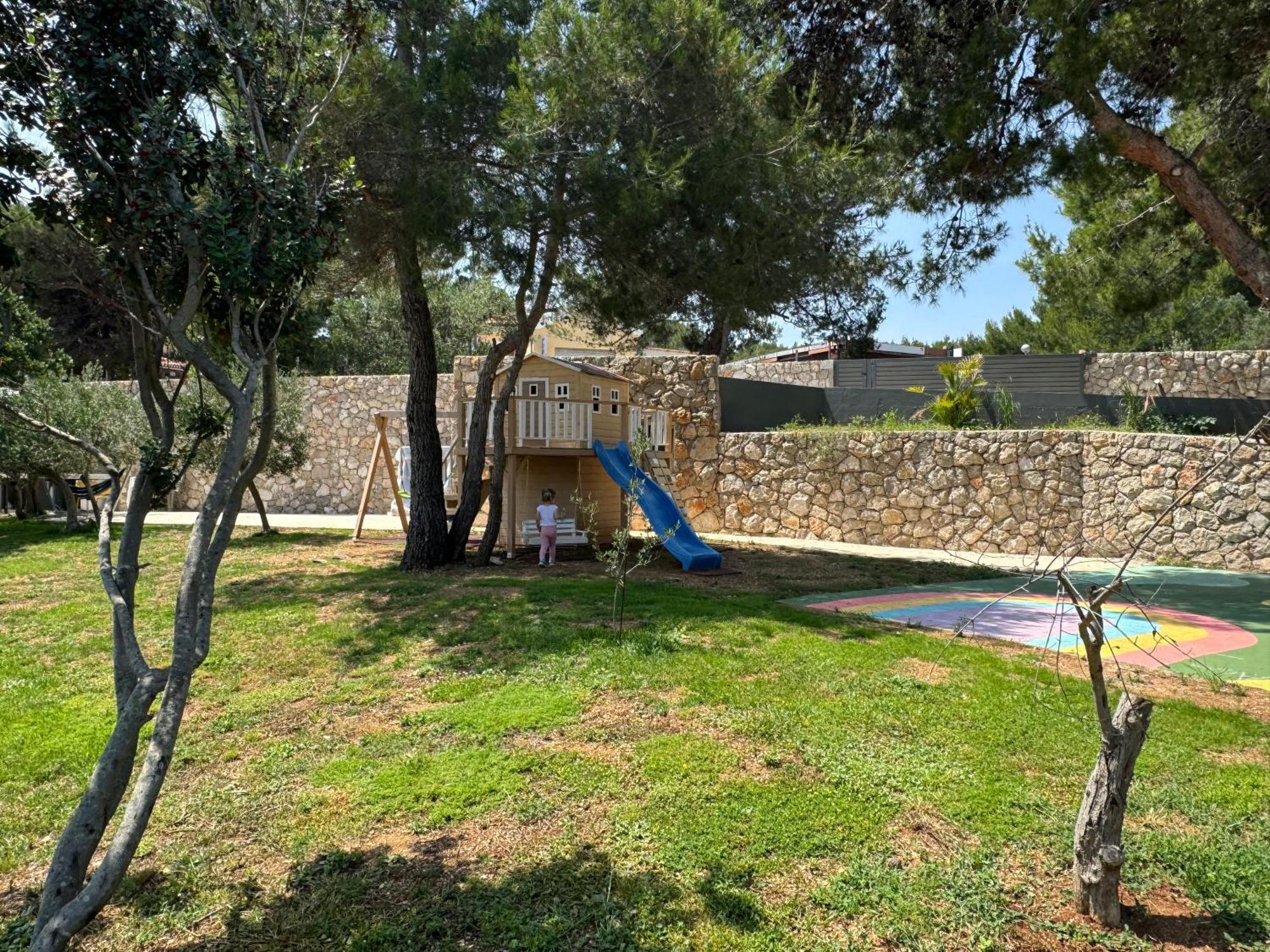 Apartments Laura Mali Lošinj Exterior foto